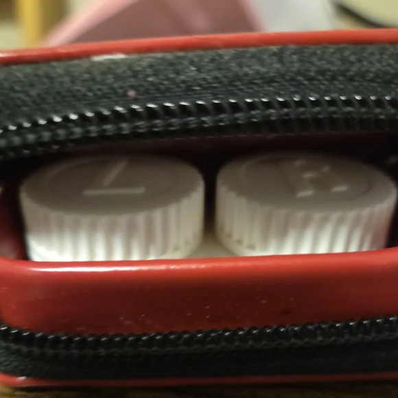 NEW Coach Leopard Print Contact Lens Case With Contact Holder Inside  CUTE !! - Picture 4 of 4